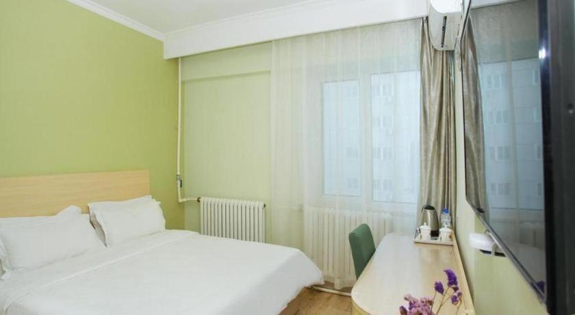 Super 8 Hotel Chengde Imperial Summer Resort Екстериор снимка