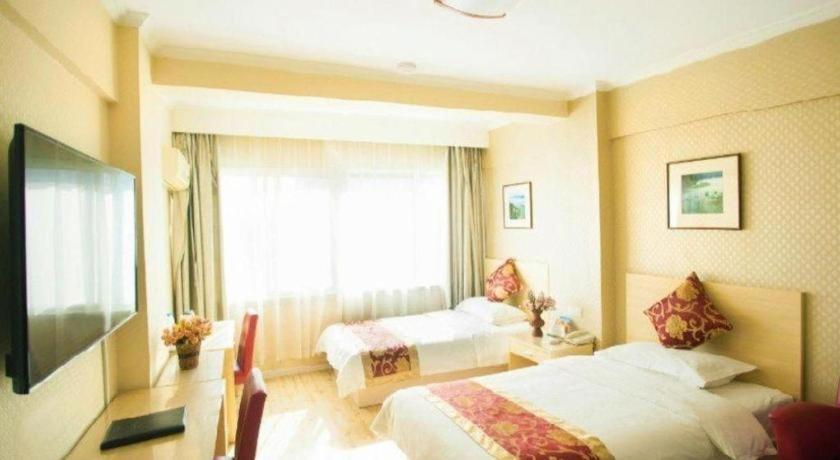 Super 8 Hotel Chengde Imperial Summer Resort Екстериор снимка