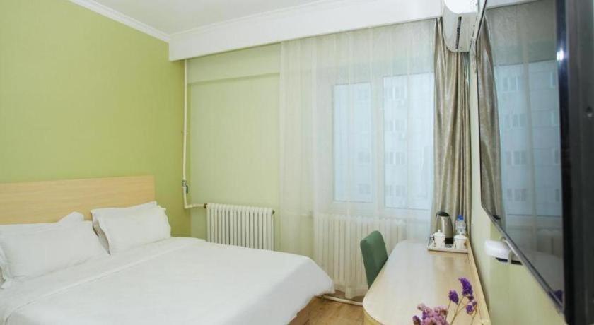 Super 8 Hotel Chengde Imperial Summer Resort Екстериор снимка