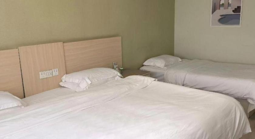 Super 8 Hotel Chengde Imperial Summer Resort Екстериор снимка