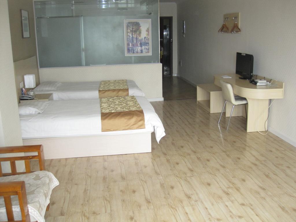 Super 8 Hotel Chengde Imperial Summer Resort Екстериор снимка
