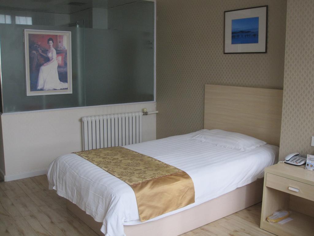 Super 8 Hotel Chengde Imperial Summer Resort Екстериор снимка